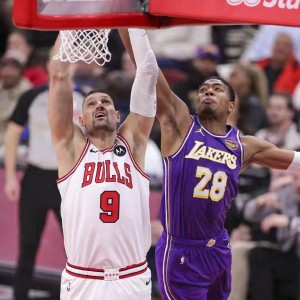 开云体育下载-东契奇46分大秀 洛杉矶湖人队客场129比118战胜芝加哥公牛队